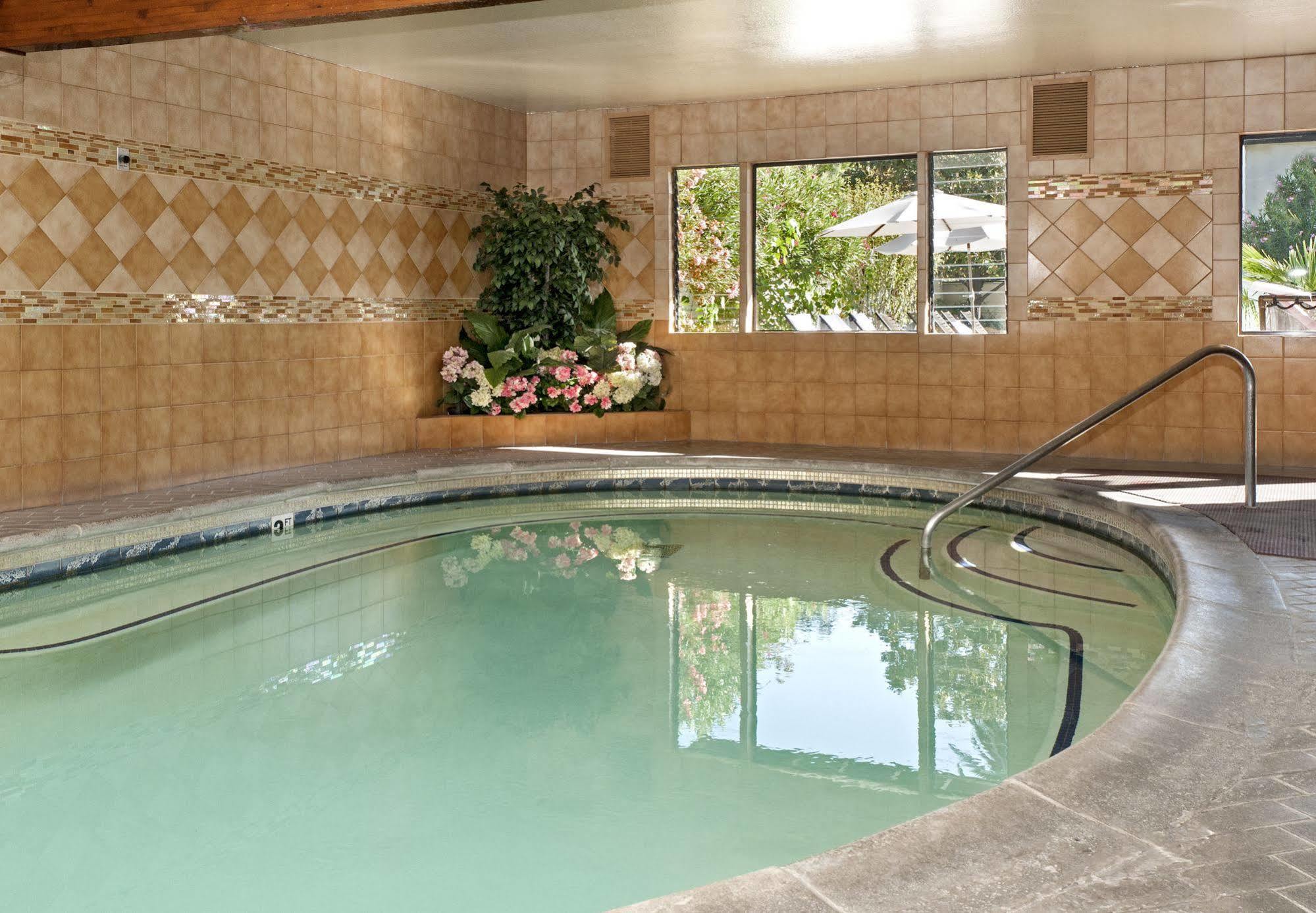 Roman Spa Resort Calistoga Zewnętrze zdjęcie